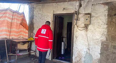 Kızılay, AFAD ve gönüllüler, Tunceli'nin zorlu kış şartlarında ihtiyaç sahiplerine ulaştı