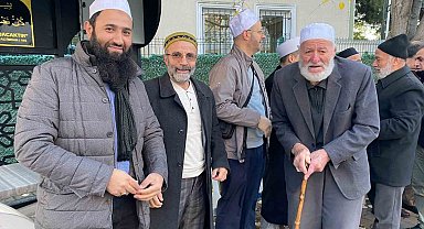 Kocaeli'de 40 umre yolcusu kutsal topraklara uğurlandı