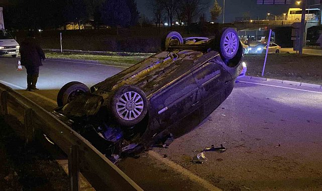Kontrolden çıkan otomobil takla attı