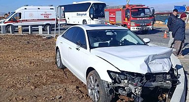 Konya'da iki otomobil çarpıştı: 2 yaralı