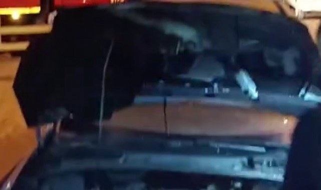 Konya'da park halindeki otomobilde yangın