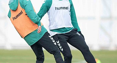 Konyaspor, Fenerbahçe maçının hazırlıklarına başladı