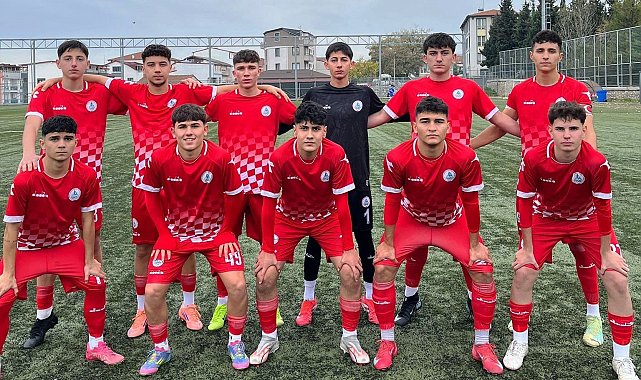 Körfez Gençlerbirliği U18 takımı liderliğini sürdürdü