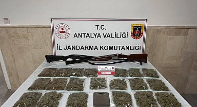 Korkuteli'de uyuşturucu operasyonu: 3 gözaltı