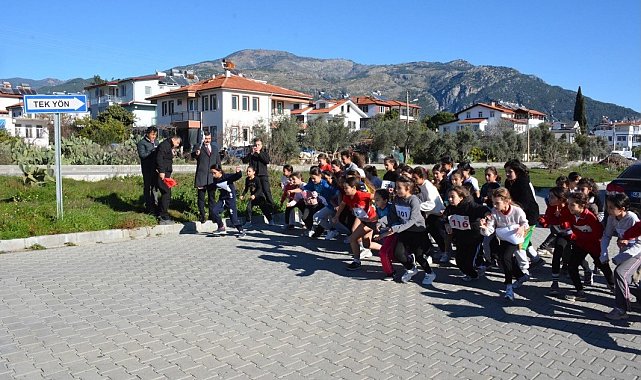 Köyceğiz'de Atatürk yol koşusu yapıldı