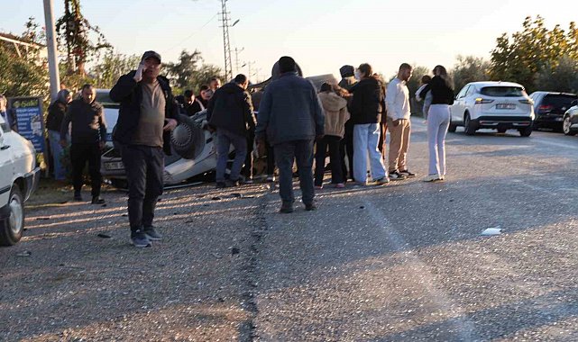 Kozan-Kadirli yolunda hatalı sollama kazaya neden oldu: 2 ağır yaralı