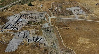 Kültepe'de mozaik heyecanı