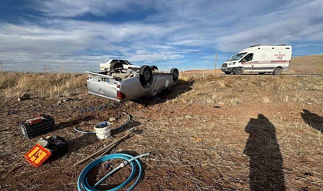 Kulu'da belediye aracı takla attı, 3 personel yaralandı