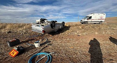 Kulu'da belediye aracı takla attı, 3 personel yaralandı