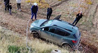 Kurtalan'da SUV tipi araç devrildi, yolcular yara almadan kurtuldu