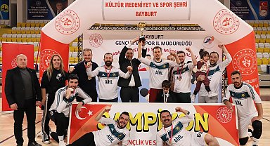 Kurumlar Arası Voleybol Turnuvası'nın şampiyonu Milli Eğitim Müdürlüğü oldu