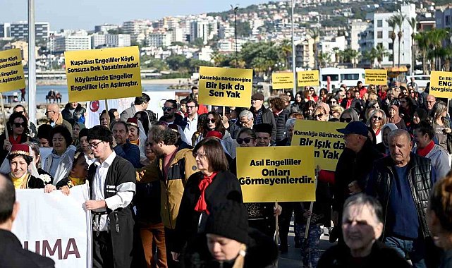 Kuşadası'nda '3 Aralık Dünya Engelliler Günü' kutlandı