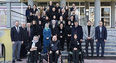 Kütahya Belediyesi'nde 26 personel işaret dili sertifikası aldı