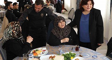 Kütahya Emniyeti şehit aileleri ve gazilerle kahvaltıda buluştu