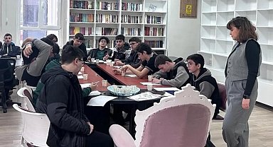 Kütahya Şehit Selim Cansız AİHL'de öğrenci, yazar buluşması