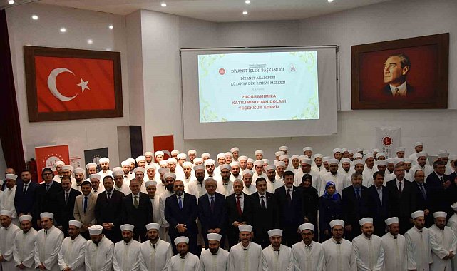 Kütahya'da 'Aday Din Görevlileri 3. Dönem Mezuniyet Töreni'