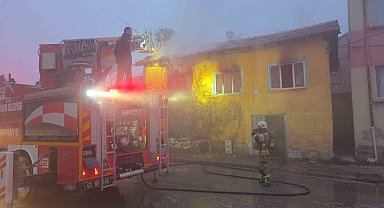 Kütahya'da ahşap evde çıkan yangında 85 yaşındaki kadın hayatını kaybetti