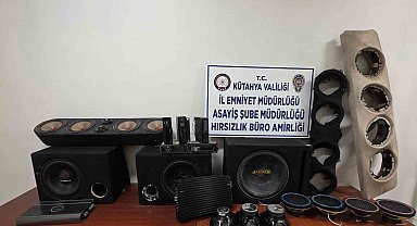 Kütahya'da araçlardan ses sistemi hırsızlığı yapan 2 şüpheli yakalandı