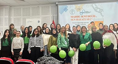 Kütahya'da Sosyal Hizmet Topluluğu'ndan "Bağımlılık Türleri ve Sosyal Hizmet Müdahaleleri" eğitimi