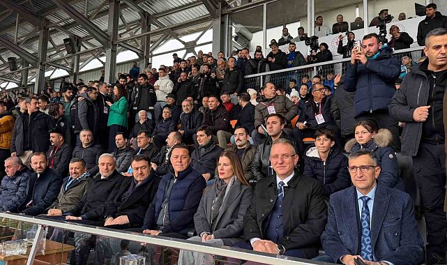 Kütahyaspor'dan Eskişehirspor maçı sonrası şampiyonluk mesajı