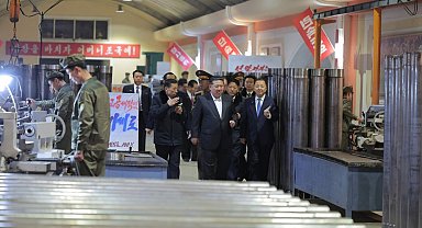 Kuzey Kore lideri Kim, füze ve top mermisi üretimini artırma talimatı verdi