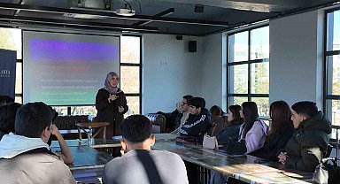 Lise öğrencilerine sınav kaygısı ve stresle başa çıkma yolları anlatıldı