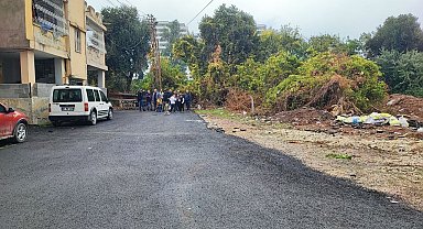 Mahallenin yol ve yeşil alanı belediye tarafından bir türlü yapılmadı
