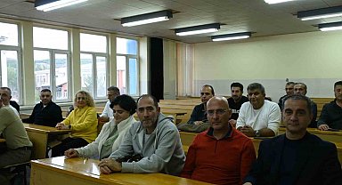 Makine mühendisleri 25 yıl sonra aynı sıralarda buluştu