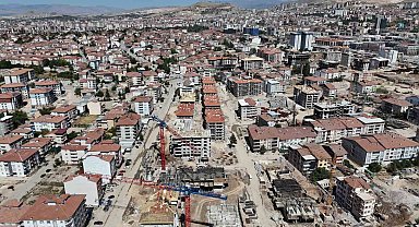 Malatya'da depremde yıkılan Gökkuşağı ve Bulut Apartmanları davasında müteahhide 15 yıl hapis cezası