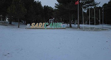 Manisa'da yüksek kesimlerde kar yağışı etkili oldu