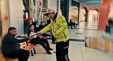 Mardin'de sürücü ve yolculara emniyet kemeri bilgilendirmesi