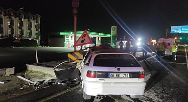 Marmaraereğlisi'nde otomobil refüje çarptı: 1 kişi hayatını kaybetti