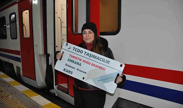 Masalsı yolculuğun son durağı: Turistik Doğu Ekspresi Kars'ta coşkuyla karşılandı