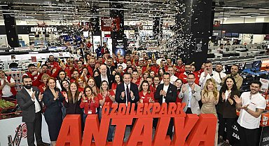 MediaMarkt yılın son mağazasını Antalya'da açtı