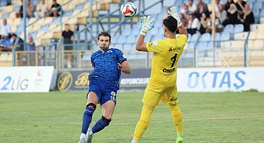 Menemen FK'da ilk ayrılık gerçekleşti