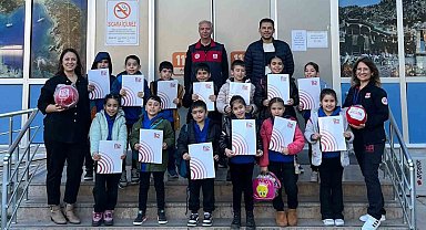 Menteşe Yenice İlkokulu öğrencilerinden 112 Acil Çağrı Merkezine ziyaret