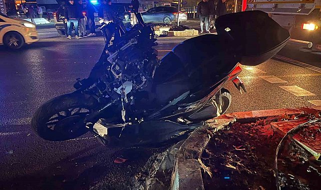 Menteşe'de motosiklet tıra çarptı: 1 ölü