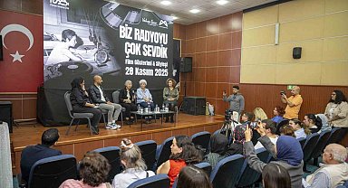 Mersin'de kadın radyocuların hikayesine ışık tutan belgesel gösterimi