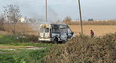 Mersin'de minibüs yangını