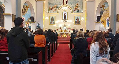 Mersin'de Rum Ortodoks Kilisesi'nde Noel ayini düzenlendi