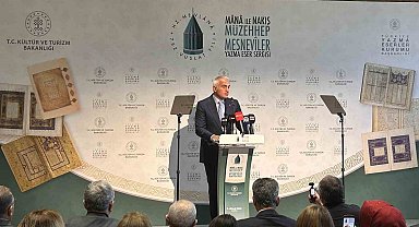 Mevlana'nın 7 asırlık Mesnevi mirası "Mana ve Nakış: Müzehhep Mesneviler Yazma Eser" sergisinde anlatıldı