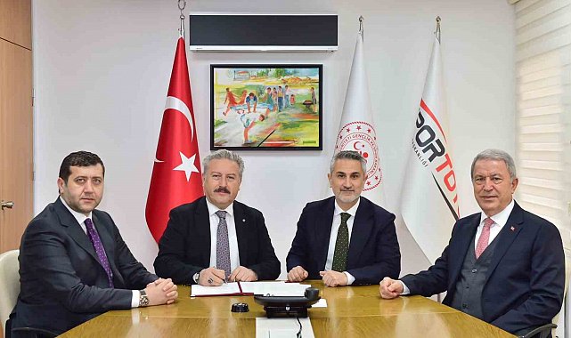 MHP Kayseri Milletvekili Baki Ersoy'dan Erciyes 38 FK'ya büyük destek müjdesi