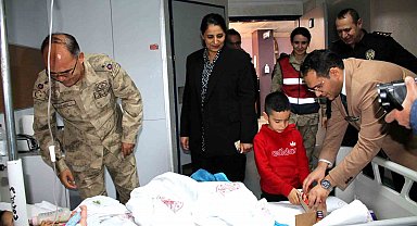 Midyat Devlet Hastanesinden anlamlı proje: ''Gülümse Midyat, Umut Çocuklarda''