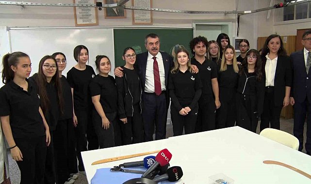 Milli Eğitim Bakanı Tekin: "Karar alma mekanizmalarımızı sağlıklı, demokratik, özgürlükçü bir perspektifle yürütmeye çalışıyoruz"