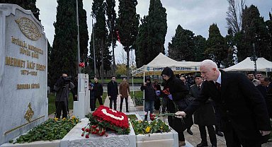 Milli şair Mehmet Akif Ersoy mezarı başında anıldı