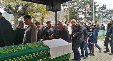 Motosiklet kazasında hayatını kaybeden genç son yolculuğuna uğurlandı