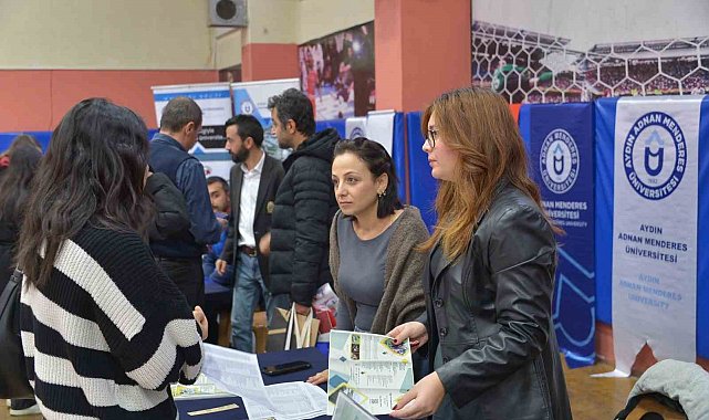 MSKÜ, Aydın'da geleceğini planlayan gençlerle bir araya geldi