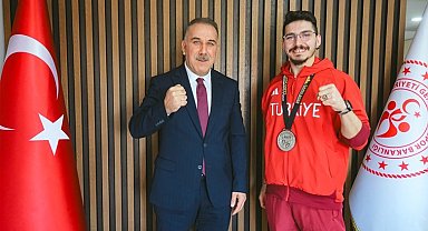 Müdür Yığmatepe, dünya ikincisi milli sporcuyu ağırladı