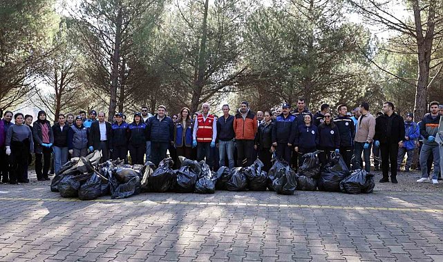 Muğla Büyükşehir Belediyesi'nin temizlik seferberliği Ula Göleti'nden başladı