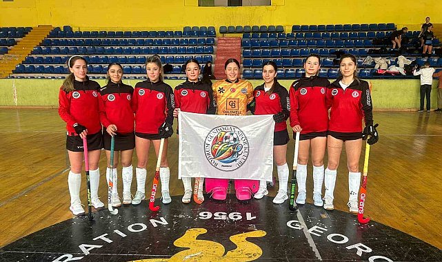 Muğla'da hokey sınırları aşıyor